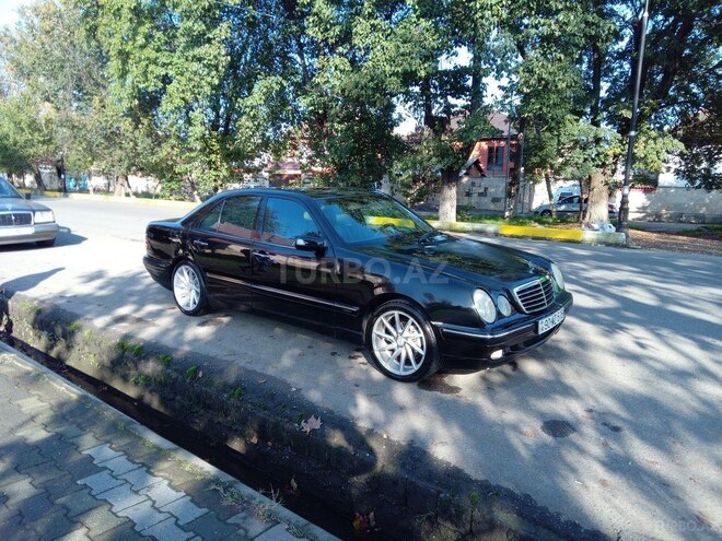 Mercedes E 240 1999, 406,000 km - 2.6 l - Lənkəran