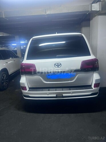 Toyota Land Cruiser 2009, 282 km - 5.7 l - Bakı