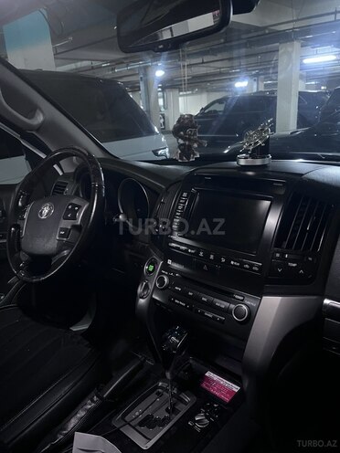 Toyota Land Cruiser 2009, 282 km - 5.7 l - Bakı
