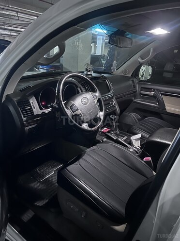 Toyota Land Cruiser 2009, 282 km - 5.7 l - Bakı