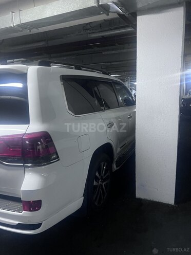 Toyota Land Cruiser 2009, 282 km - 5.7 l - Bakı