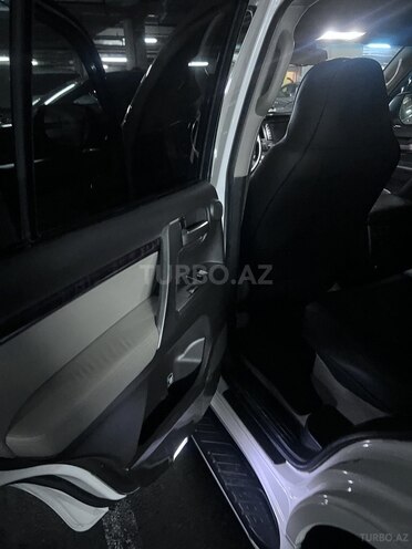Toyota Land Cruiser 2009, 282 km - 5.7 l - Bakı