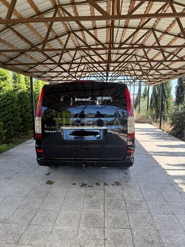 Mercedes Viano 2009, 358,000 km - 2.2 л - Bakı