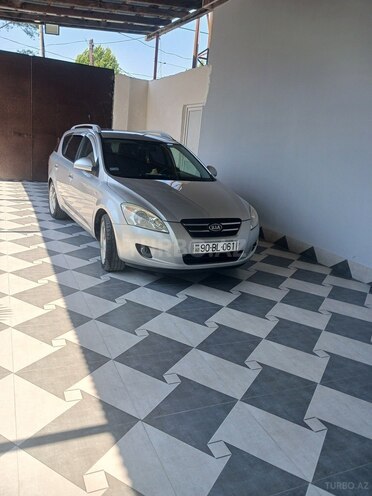 Kia Ceed 2008, 301,697 km - 1.6 л - Yevlax