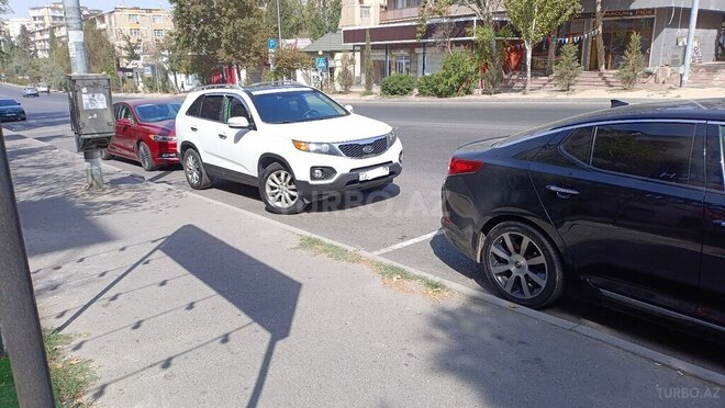 Kia Sorento 2010, 275,000 km - 2.0 l - Bakı
