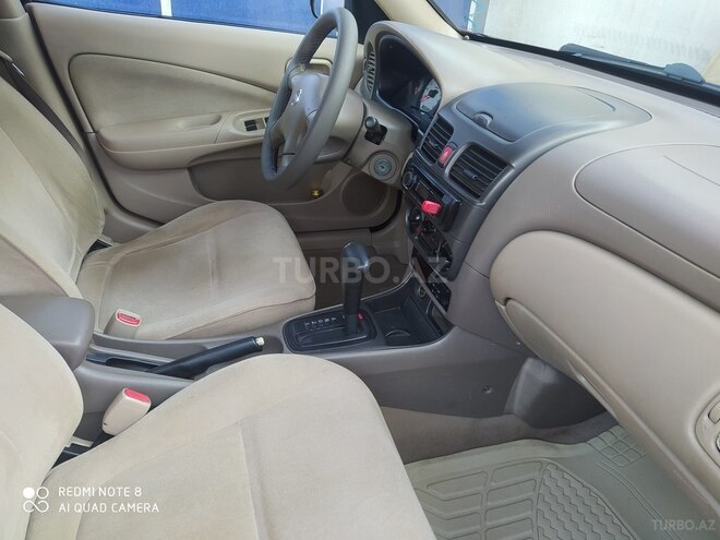 Nissan Sunny-15