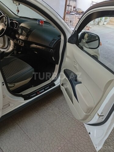 Mitsubishi Outlander 2008, 313,500 km - 3.0 l - Bakı