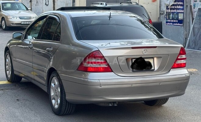 Mercedes C 240 2005, 260,000 km - 2.6 l - Bakı