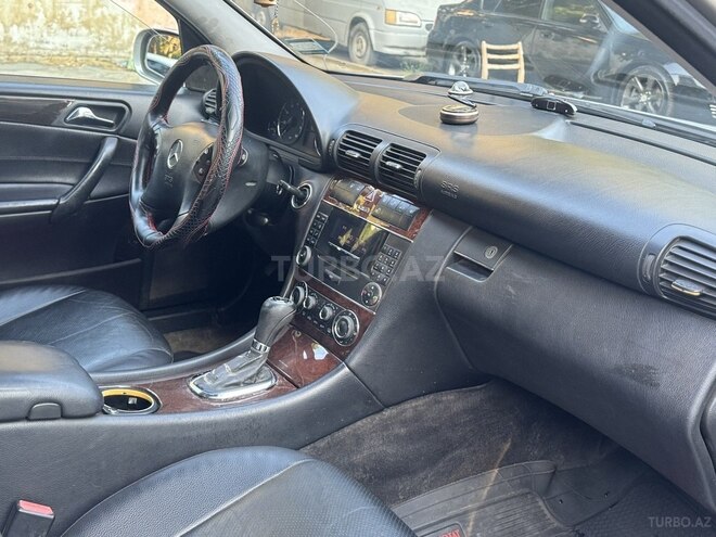 Mercedes C 240 2005, 260,000 km - 2.6 l - Bakı