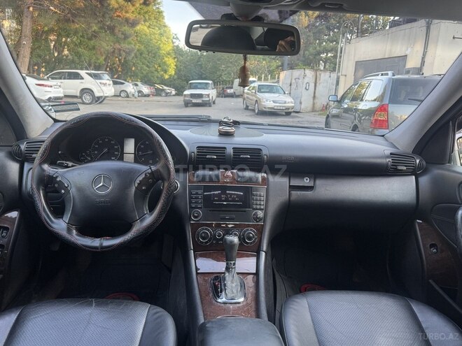 Mercedes C 240 2005, 260,000 km - 2.6 l - Bakı