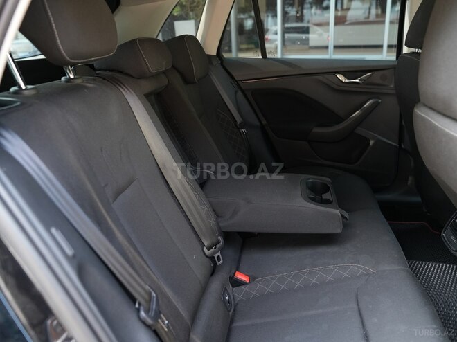 Skoda Kamiq 2021, 58,000 km - 1.6 l - Bakı