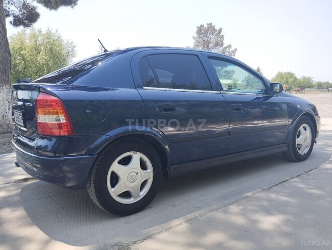Opel Astra 2000, 257,000 km - 1.6 l - Yevlax