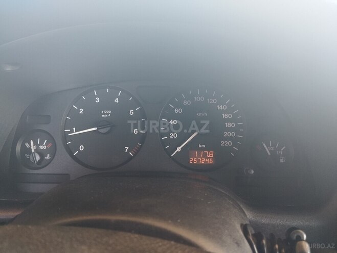 Opel Astra 2000, 257,000 km - 1.6 l - Yevlax