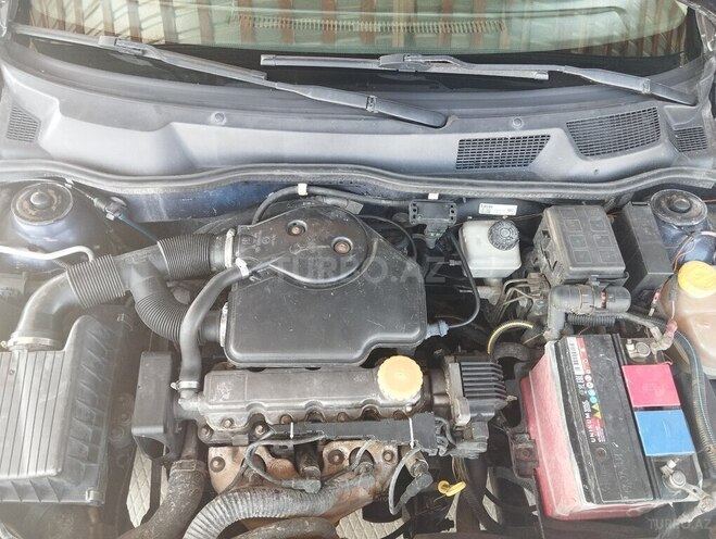 Opel Astra 2000, 257,000 km - 1.6 l - Yevlax