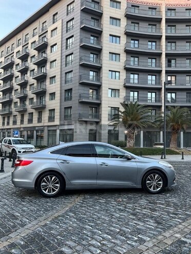 Hyundai Grandeur 2015, 230,000 km - 2.2 л - Bakı