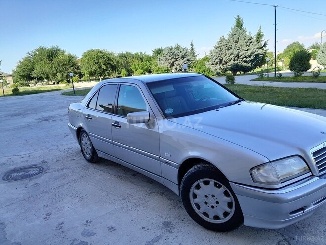 Mercedes C 200 1999, 388,941 km - 2.0 л - Füzuli
