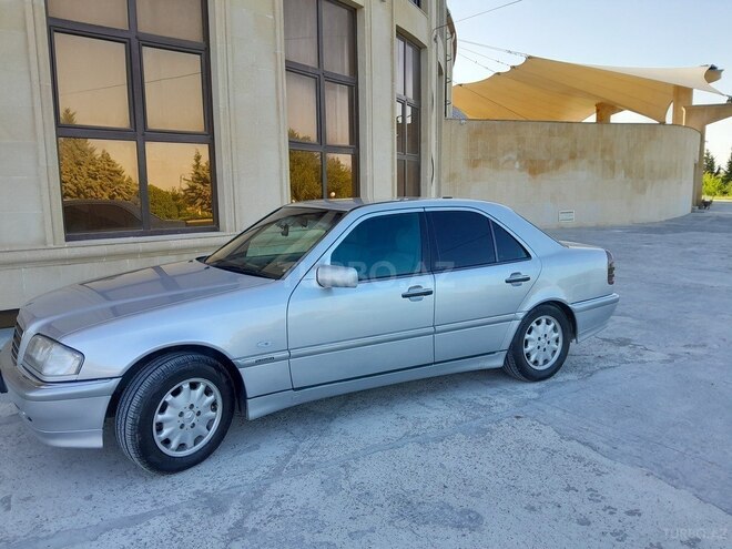 Mercedes C 200 1999, 388,941 km - 2.0 л - Füzuli