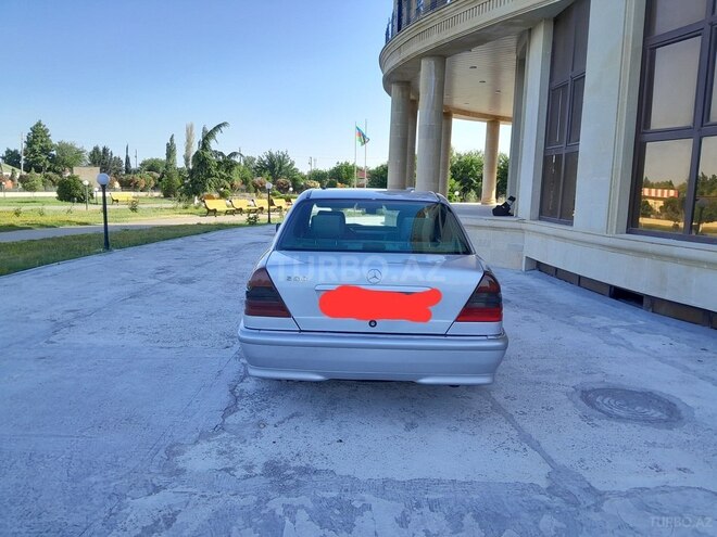 Mercedes C 200 1999, 388,941 km - 2.0 л - Füzuli