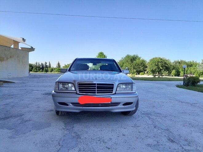 Mercedes C 200 1999, 388,941 km - 2.0 л - Füzuli
