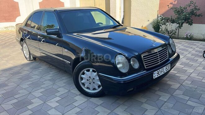 Mercedes E 230 1997, 257,000 km - 2.3 l - Bakı