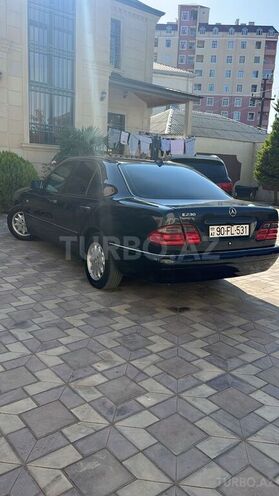 Mercedes E 230 1997, 257,000 km - 2.3 l - Bakı