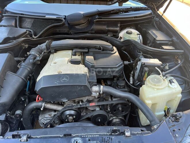 Mercedes E 230 1997, 257,000 km - 2.3 l - Bakı