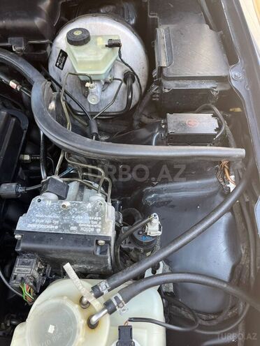 Mercedes E 230 1997, 257,000 km - 2.3 l - Bakı