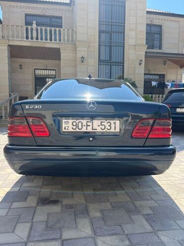Mercedes E 230 1997, 257,000 km - 2.3 l - Bakı