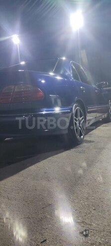 Mercedes E 220 d 2000, 415,058 km - 2.2 л - Quba