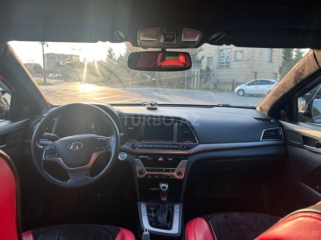 Hyundai Elantra 2016, 26,757 km - 2.0 l - Bakı