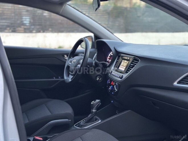 Hyundai Accent 2020, 80,000 km - 1.6 l - Bakı