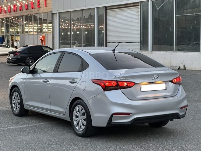 Hyundai Accent 2020, 80,000 km - 1.6 l - Bakı