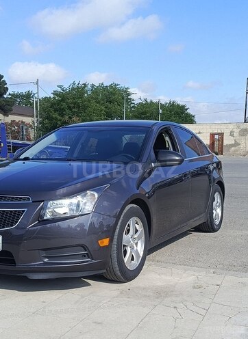 Chevrolet Cruze 2013, 266,000 km - 1.4 l - Salyan
