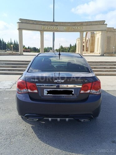 Chevrolet Cruze 2013, 266,000 km - 1.4 l - Salyan