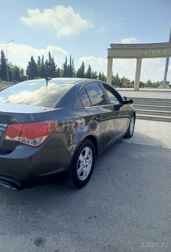 Chevrolet Cruze 2013, 266,000 km - 1.4 l - Salyan