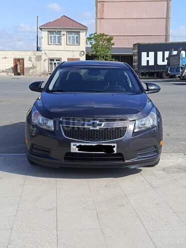 Chevrolet Cruze 2013, 266,000 km - 1.4 l - Salyan