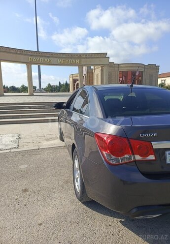 Chevrolet Cruze 2013, 266,000 km - 1.4 l - Salyan
