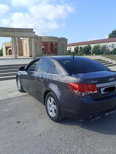 Chevrolet Cruze 2013, 266,000 km - 1.4 l - Salyan