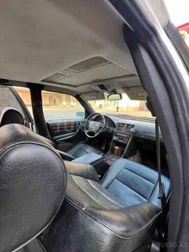 Mercedes C 230 1998, 374,000 km - 2.3 l - İmişli