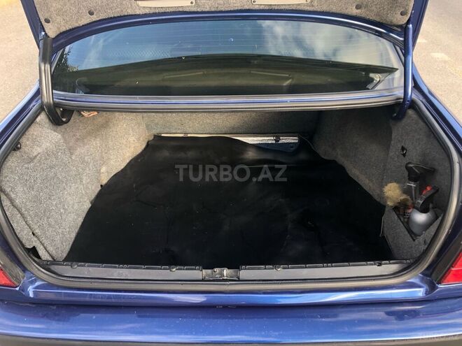 BMW 520 1991, 300,000 km - 2.0 l - Qusar