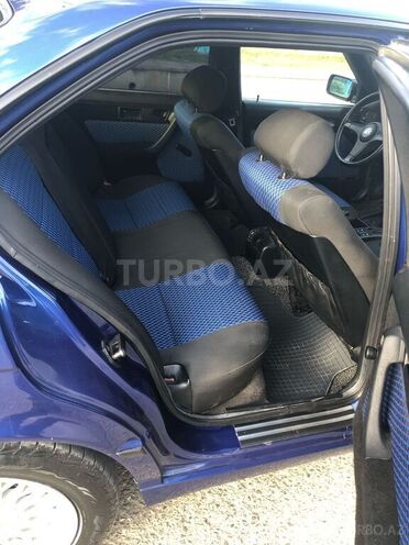 BMW 520 1991, 300,000 km - 2.0 l - Qusar