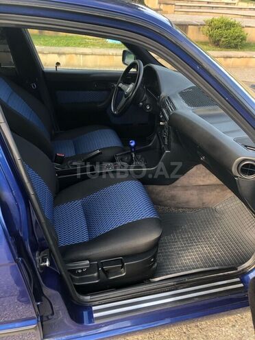 BMW 520 1991, 300,000 km - 2.0 l - Qusar