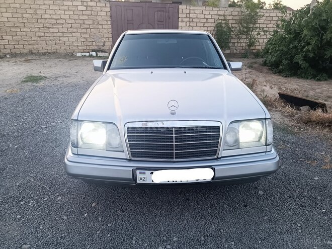 Mercedes E 220 1995, 365,422 km - 2.2 l - Sumqayıt