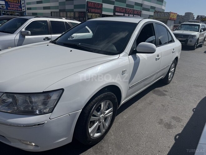 Hyundai Sonata-2