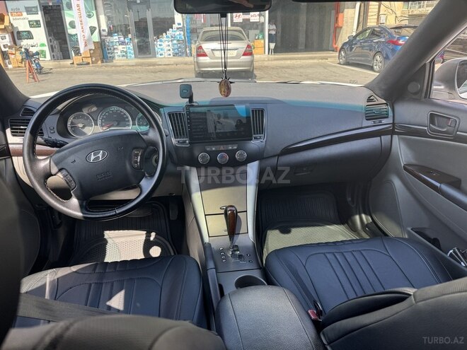 Hyundai Sonata-5