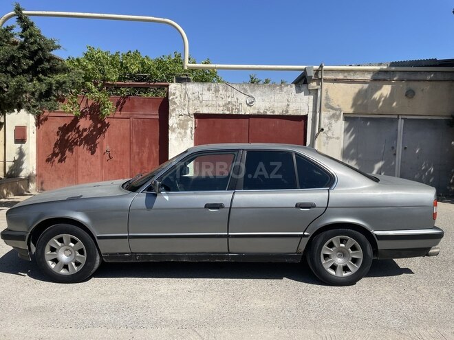 BMW 520 1993, 300,000 km - 2.0 l - Bakı