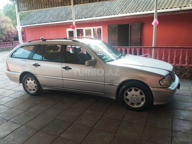 Mercedes C 220 d 2000, 300,000 km - 2.2 l - Bakı