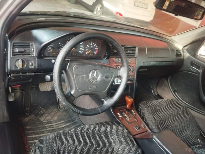 Mercedes C 220 d 2000, 300,000 km - 2.2 l - Bakı