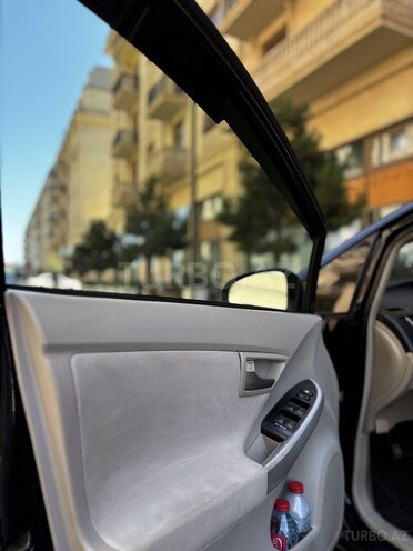 Toyota Prius-20