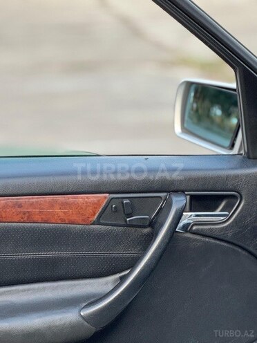 Mercedes C 230 1999, 281,580 km - 2.3 l - Bakı